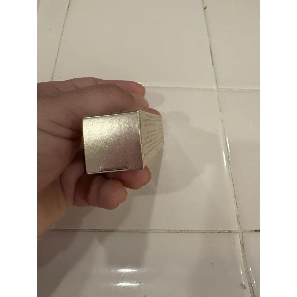 New In Box Stila Shimmer & Glow Liquid Eye Shadow - Oasis - Retails $25